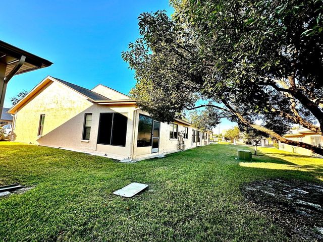 4749 SUNNY LOOP 4749, Holiday, FL 34690