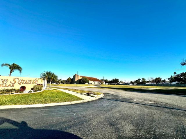 4749 SUNNY LOOP 4749, Holiday, FL 34690