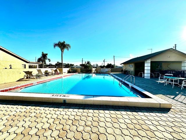 4749 SUNNY LOOP 4749, Holiday, FL 34690