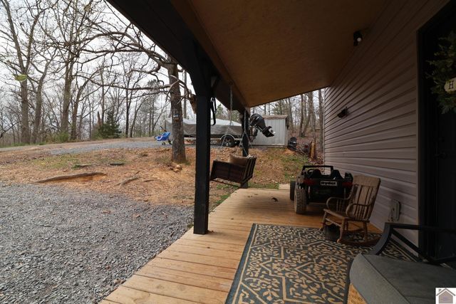 43 Barnacle Dr, New Concord, KY 42076