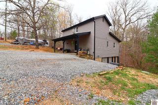 43 Barnacle Dr, New Concord, KY 42076