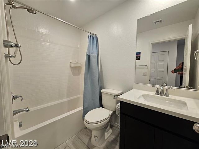 10775 Ditchburn Court, Las Vegas, NV 89166