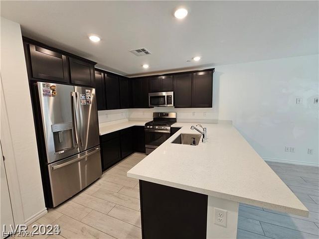 10775 Ditchburn Court, Las Vegas, NV 89166