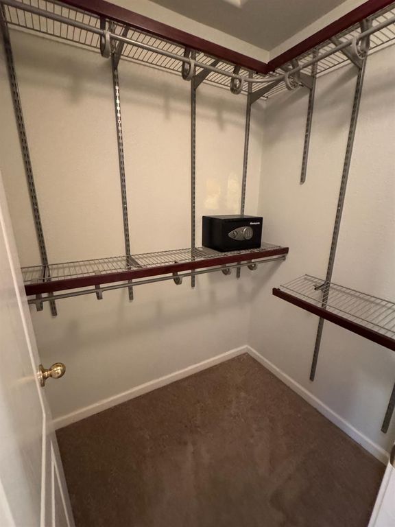 Image 15 of property listing at 5731 N Tracy Avenue, Fresno, CA 93722