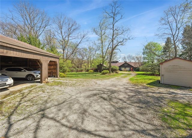2705 Radebaugh, Hempfield Twp, PA 15644