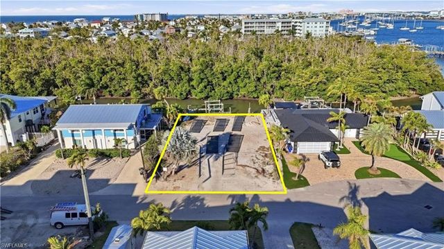 265 Tropical Shores WAY, Fort Myers Beach, FL 33931