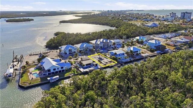 265 Tropical Shores WAY, Fort Myers Beach, FL 33931