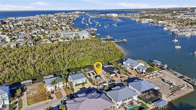 265 Tropical Shores WAY, Fort Myers Beach, FL 33931