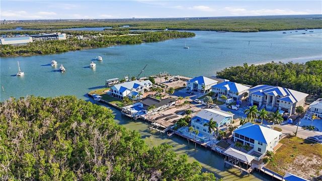 265 Tropical Shores WAY, Fort Myers Beach, FL 33931