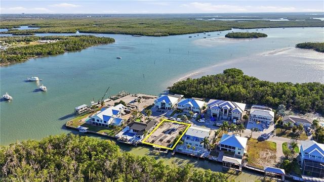 265 Tropical Shores WAY, Fort Myers Beach, FL 33931