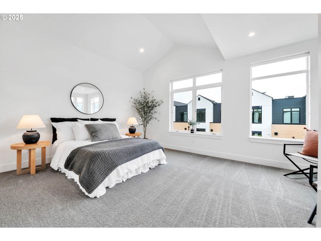 181 Civic Dr, Eugene, OR 97405