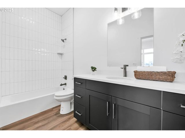 181 Civic Dr, Eugene, OR 97405