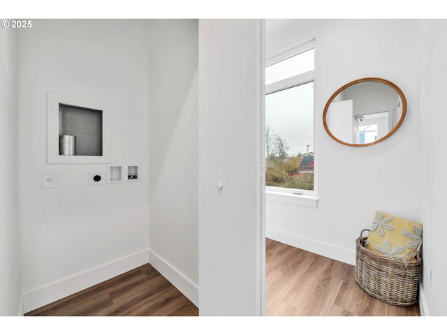 181 Civic Dr, Eugene, OR 97405