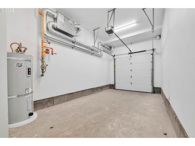 181 Civic Dr, Eugene, OR 97405