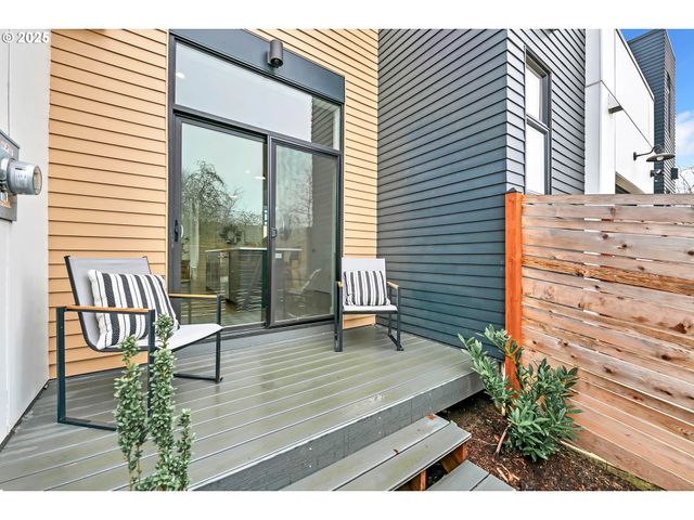 181 Civic Dr, Eugene, OR 97405