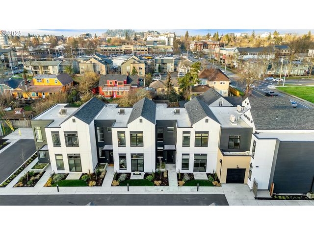 181 Civic Dr, Eugene, OR 97405