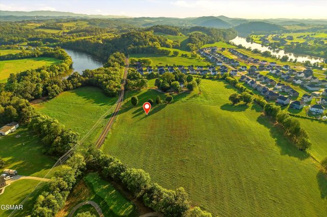 5 McCleary Lane Road, Sevierville, TN 37876
