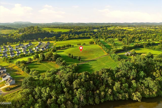5 McCleary Lane Road, Sevierville, TN 37876