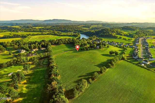 5 McCleary Lane Road, Sevierville, TN 37876