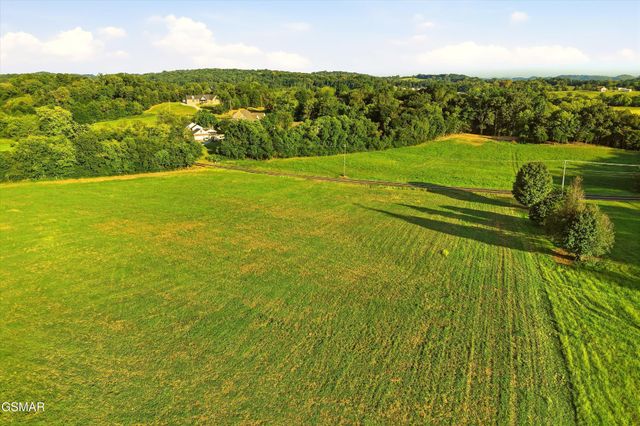 5 McCleary Lane Road, Sevierville, TN 37876