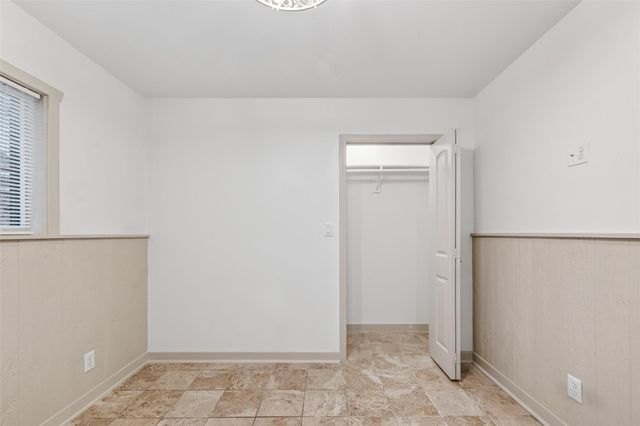321 S Brownell Street, La Porte, TX 77571