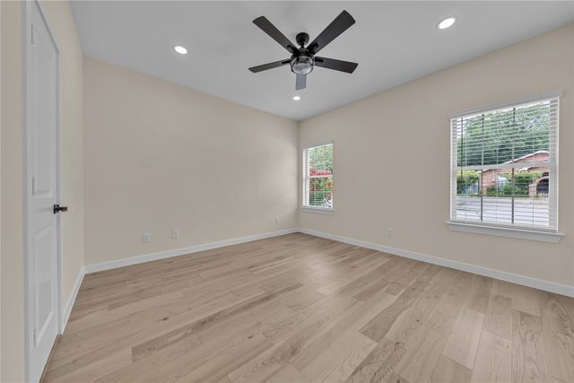 2416 Bird Street, Fort Worth, TX 76111
