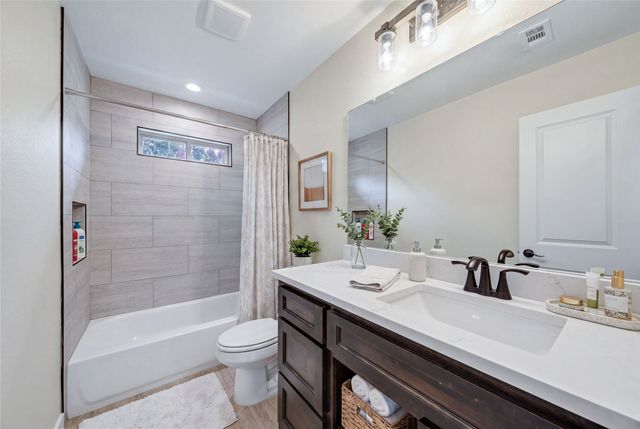 2416 Bird Street, Fort Worth, TX 76111