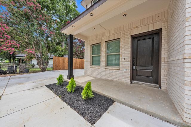 2416 Bird Street, Fort Worth, TX 76111