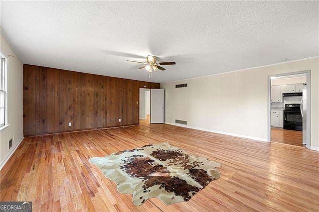 552 Duke Drive, Marietta, GA 30066