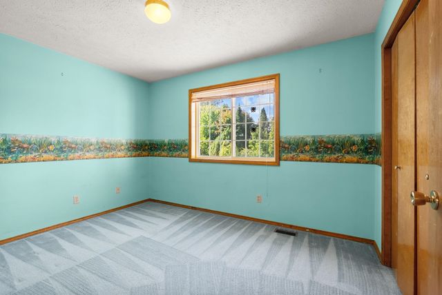 4129 S Lloyd Rd, Spokane, WA 99223