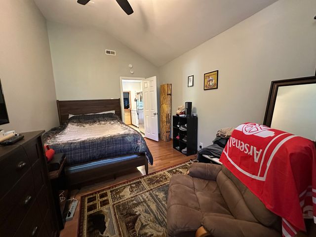 37 S Heather Drive, Crystal Lake, IL 60014