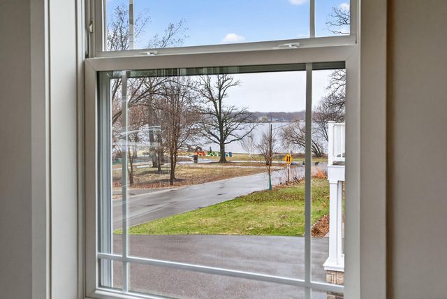 9530 18th Avenue N, Plymouth, MN 55441