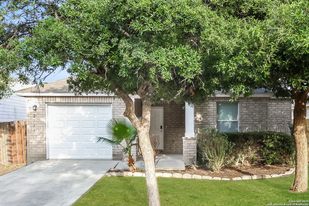2115 Clear, San Antonio, TX 78227
