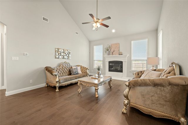 1807 Gristmill Drive, Mansfield, TX 76063