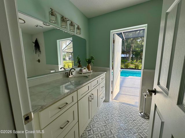 1190 E Grapefruit Road SE, Palm Bay, FL 32909