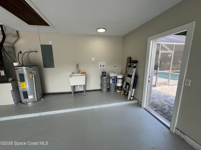 1190 E Grapefruit Road SE, Palm Bay, FL 32909