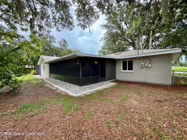 1190 E Grapefruit Road SE, Palm Bay, FL 32909