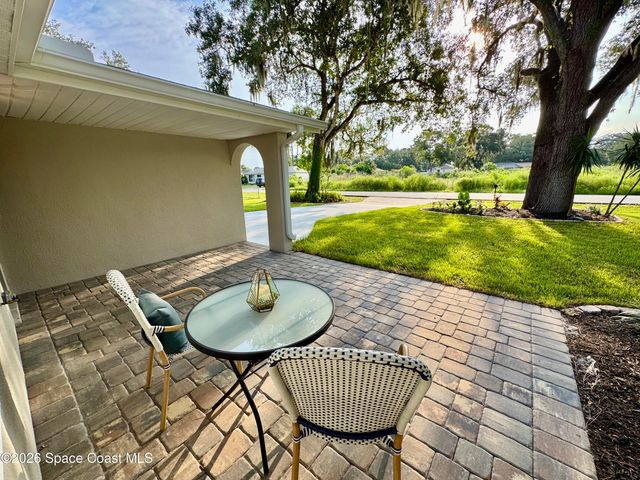1190 E Grapefruit Road SE, Palm Bay, FL 32909