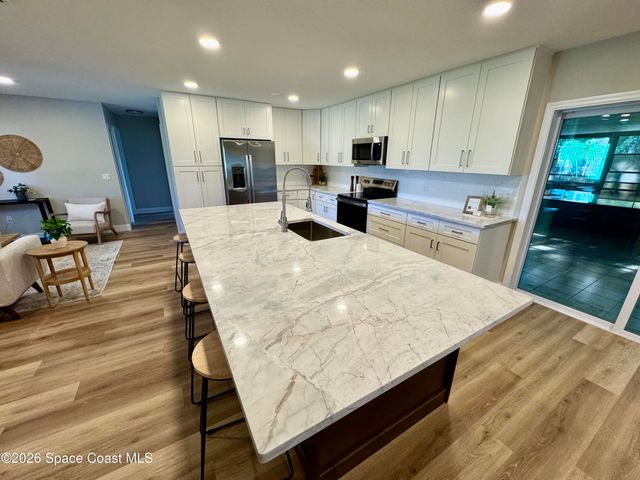 1190 E Grapefruit Road SE, Palm Bay, FL 32909