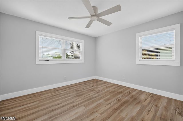 4957 Sorrento CT, Cape Coral, FL 33904