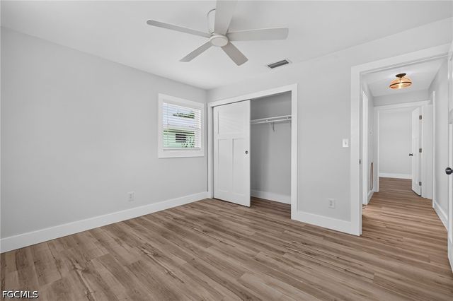 4957 Sorrento CT, Cape Coral, FL 33904
