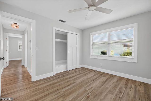 4957 Sorrento CT, Cape Coral, FL 33904