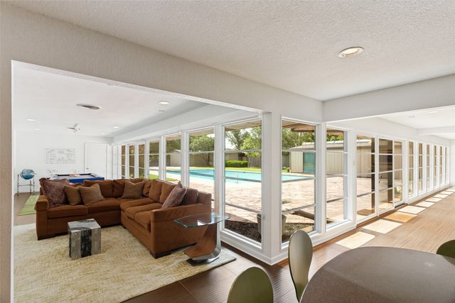 4101 Hildring Drive E, Fort Worth, TX 76109