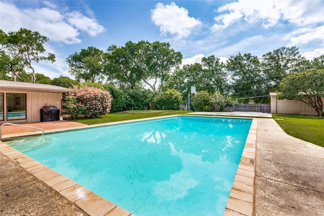 4101 Hildring Drive E, Fort Worth, TX 76109