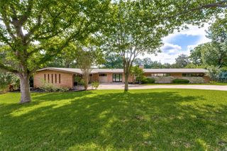 4101 Hildring Drive E, Fort Worth, TX 76109