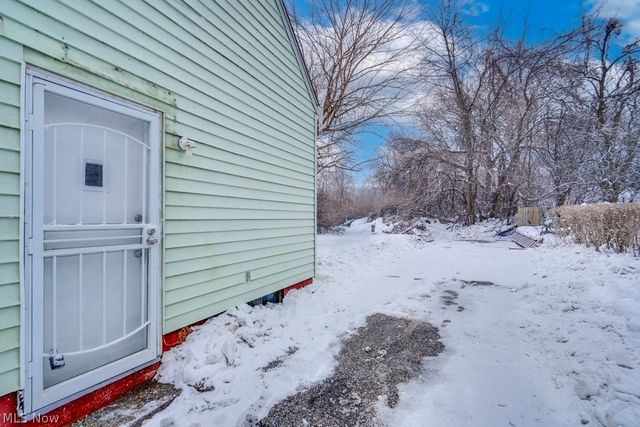 9809 Way Avenue, Cleveland, OH 44105