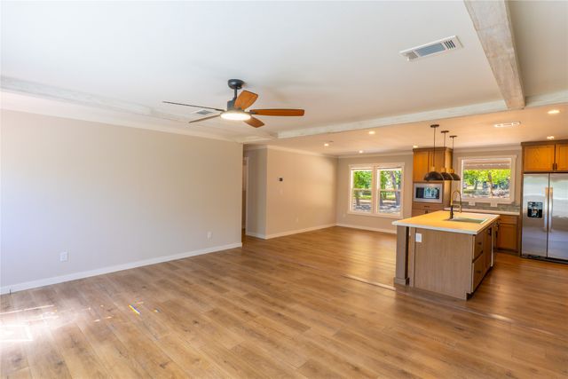 210 Grubbs Lane, Gun Barrel City, TX 75156