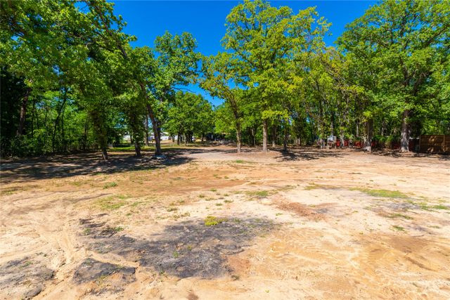 210 Grubbs Lane, Gun Barrel City, TX 75156