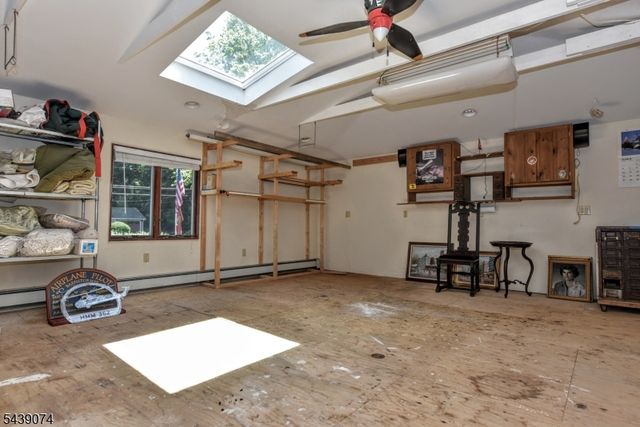 45 Lakeshore Dr, Oakland Boro, NJ 07436