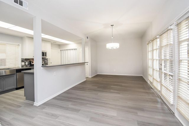 201 Vanderpool Lane 113, Houston, TX 77024